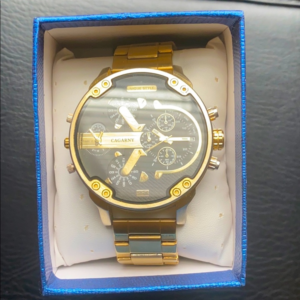 Cagarny 6820 gold plated watch